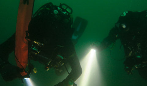 Laden Sie das Bild in Galerie -Viewer, PADI Rescue Diver Tauchsport Pape-tauchsport pape
