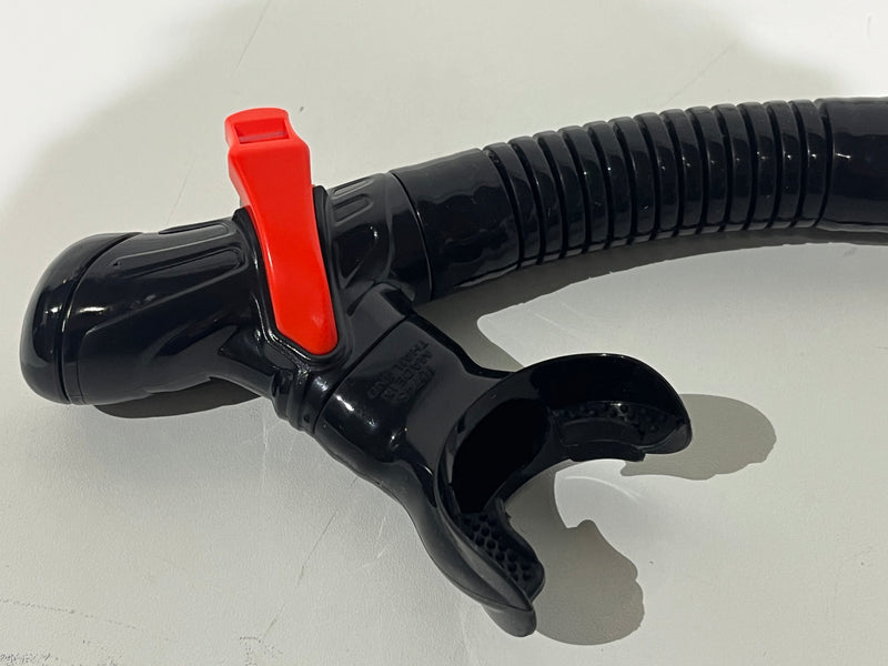 Laden Sie das Bild in Galerie -Viewer, Trinidad Combo Maske und Schnorchel
